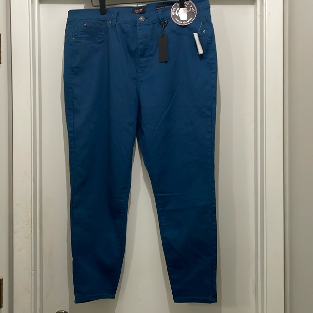 Curve Appeal Minimalist Jegging. New with tags. Size 20 W.